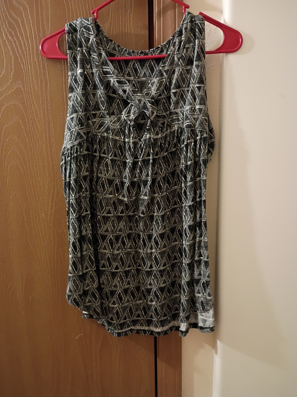 Cato Black & White Geometric Sleeveless Tie-Front Blouse